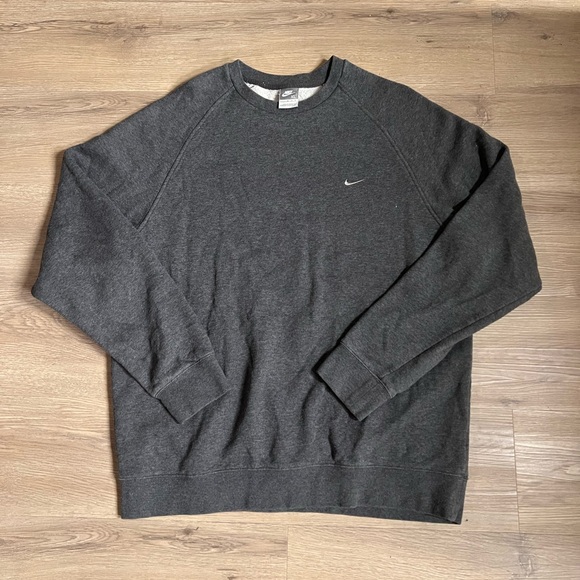 Vintage Gray Tag Nike Crewneck - Picture 1 of 5